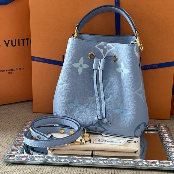 Louis Vuitton Handbags - ❌SOLD❌ Louis Vuitton NeoNoe BB in Empreinte Leather